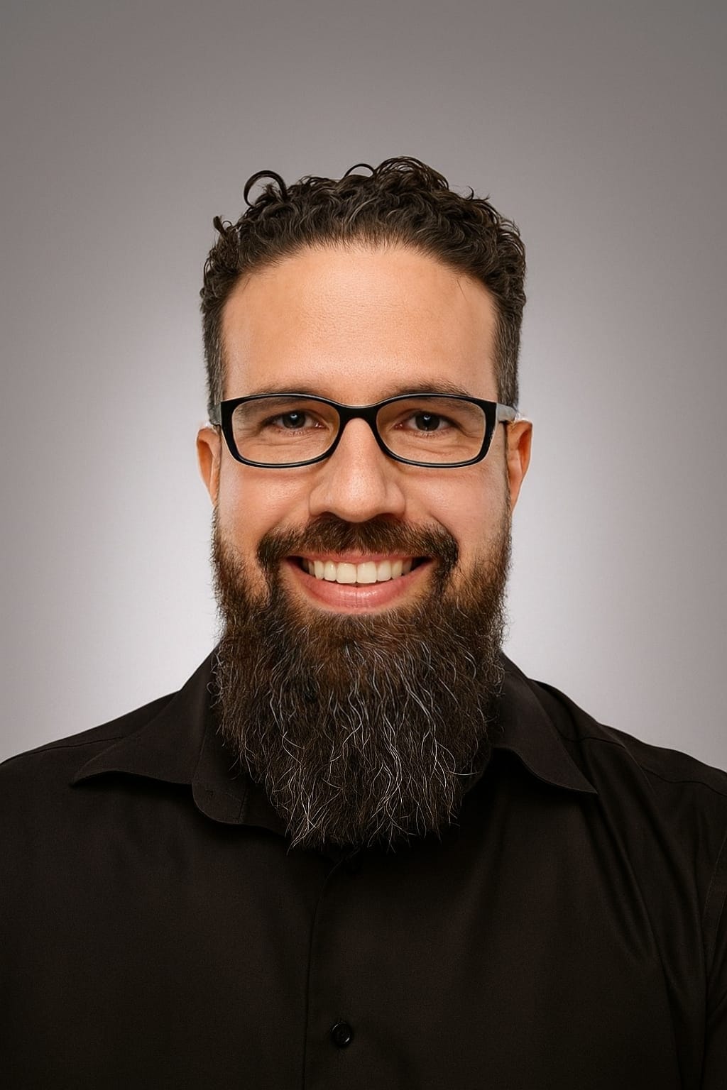 Harold, certified RE/MAX luxury real estate agent with 15 years experience in Santo Domingo and Punta Cana, Dominican Republic